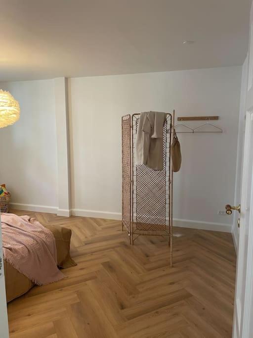 Nyrenoveret Charmerende Lejlighed I Odense C!アパートメント エクステリア 写真